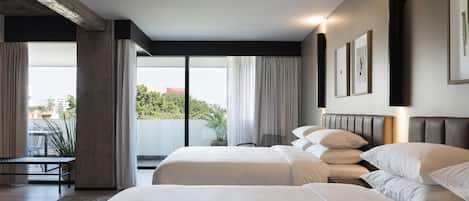 Double Suite | 1 kamar tidur, minibar, brankas, dan meja kerja