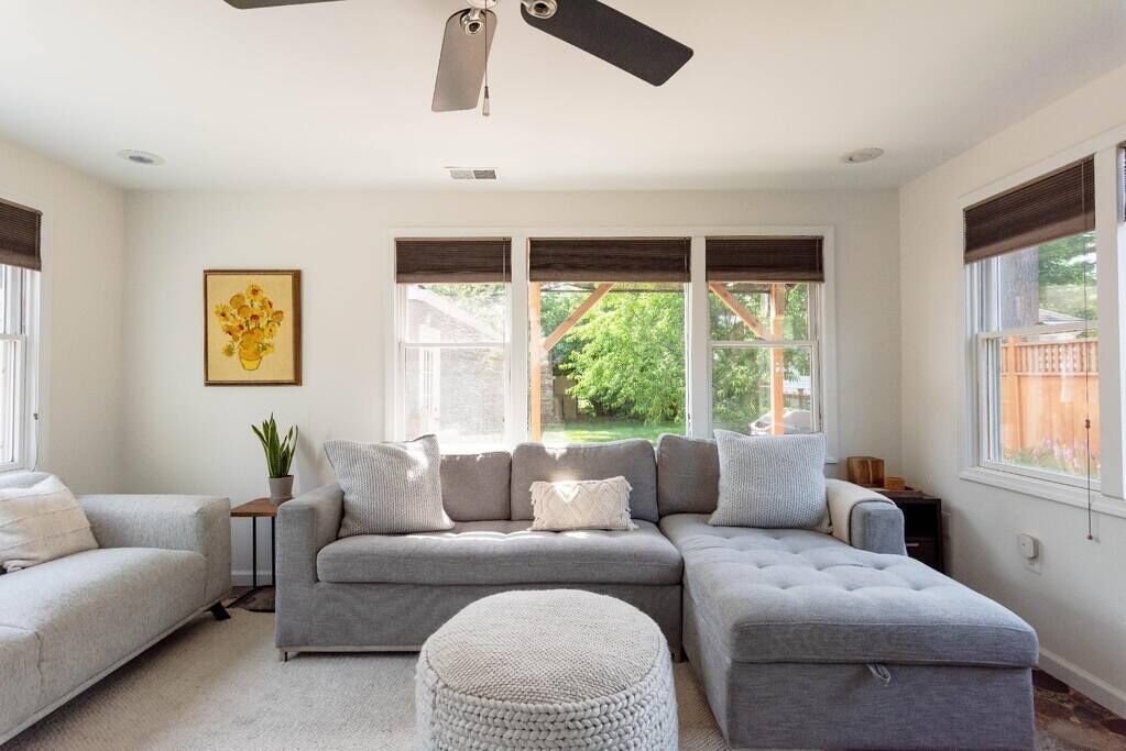 Gains House - Central Location - Best Neighborhood - Modern Farmhouse