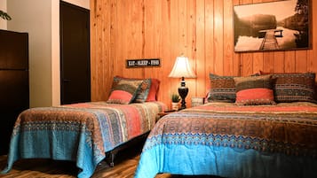 1 bedroom, bed sheets, wheelchair access