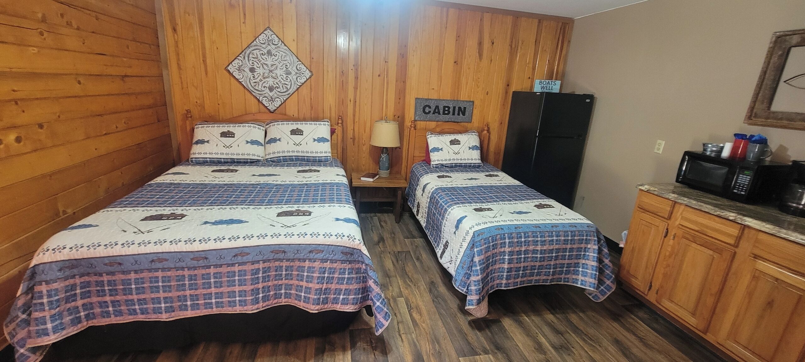 1 多间卧室、免费 WiFi、床单、轮椅无障碍