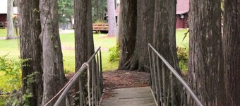  #7 Gone Fishin'-Uncertain Lodge and Inn