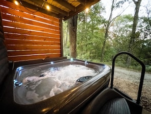 مغطس سبا خارجي