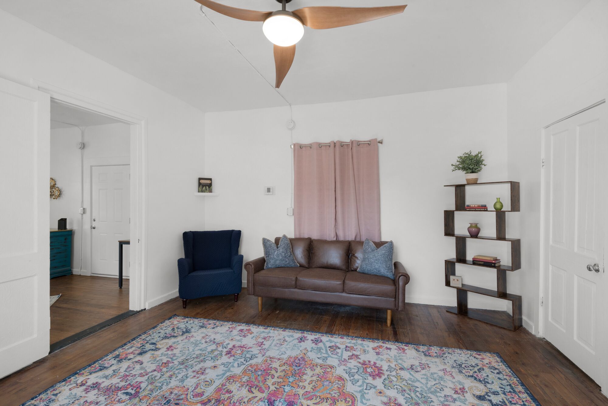 Downtown Historic 1 bedroom Apartment