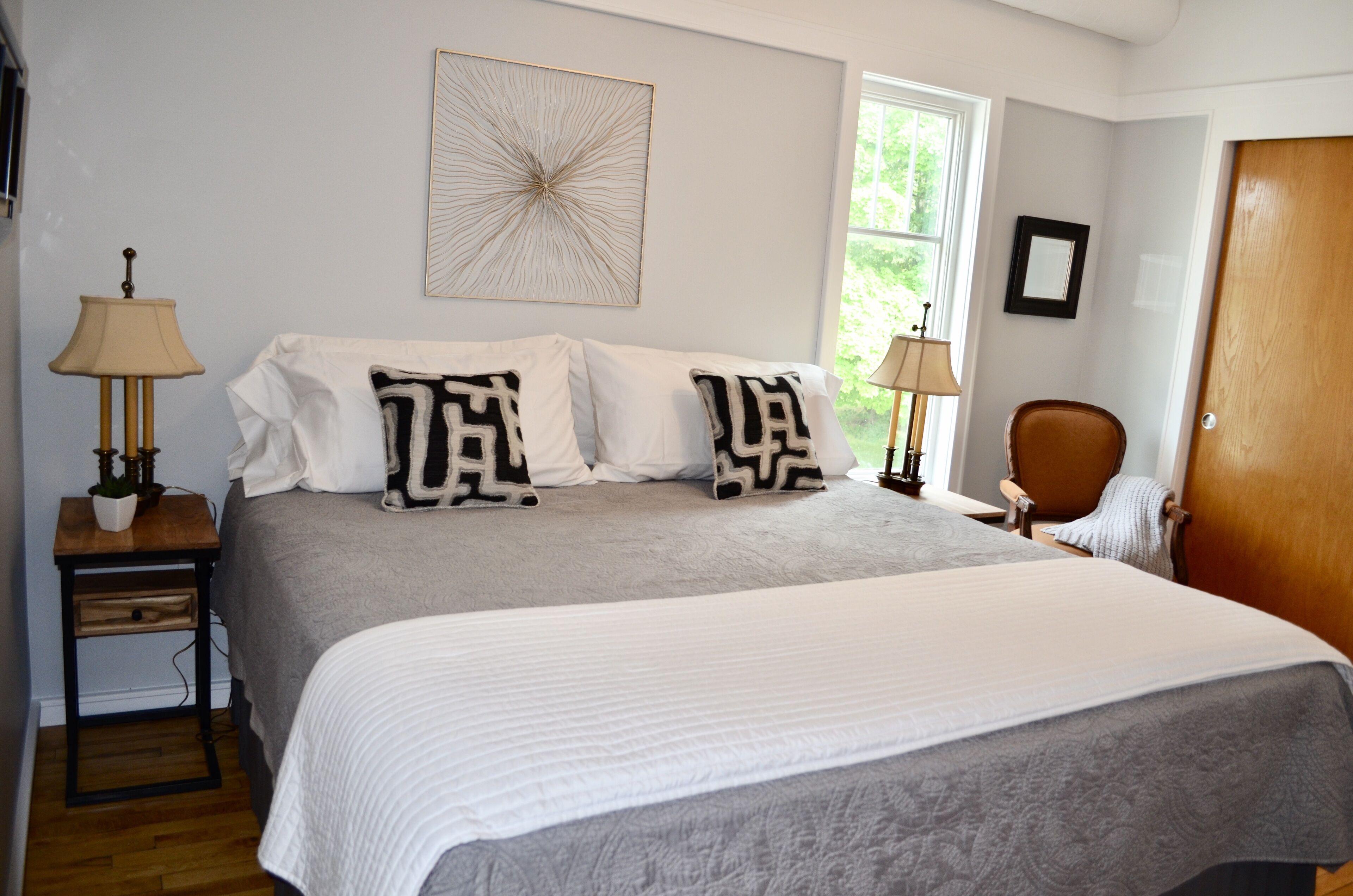 Stunning Condo in Downtown Empire