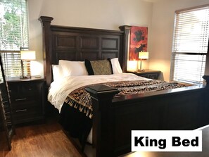 4 bedrooms, iron/ironing board, free WiFi, bed sheets -  "Spacious, Clean and Quiet!" King Bed, Two Queens, Double, Twins, (Kyle)