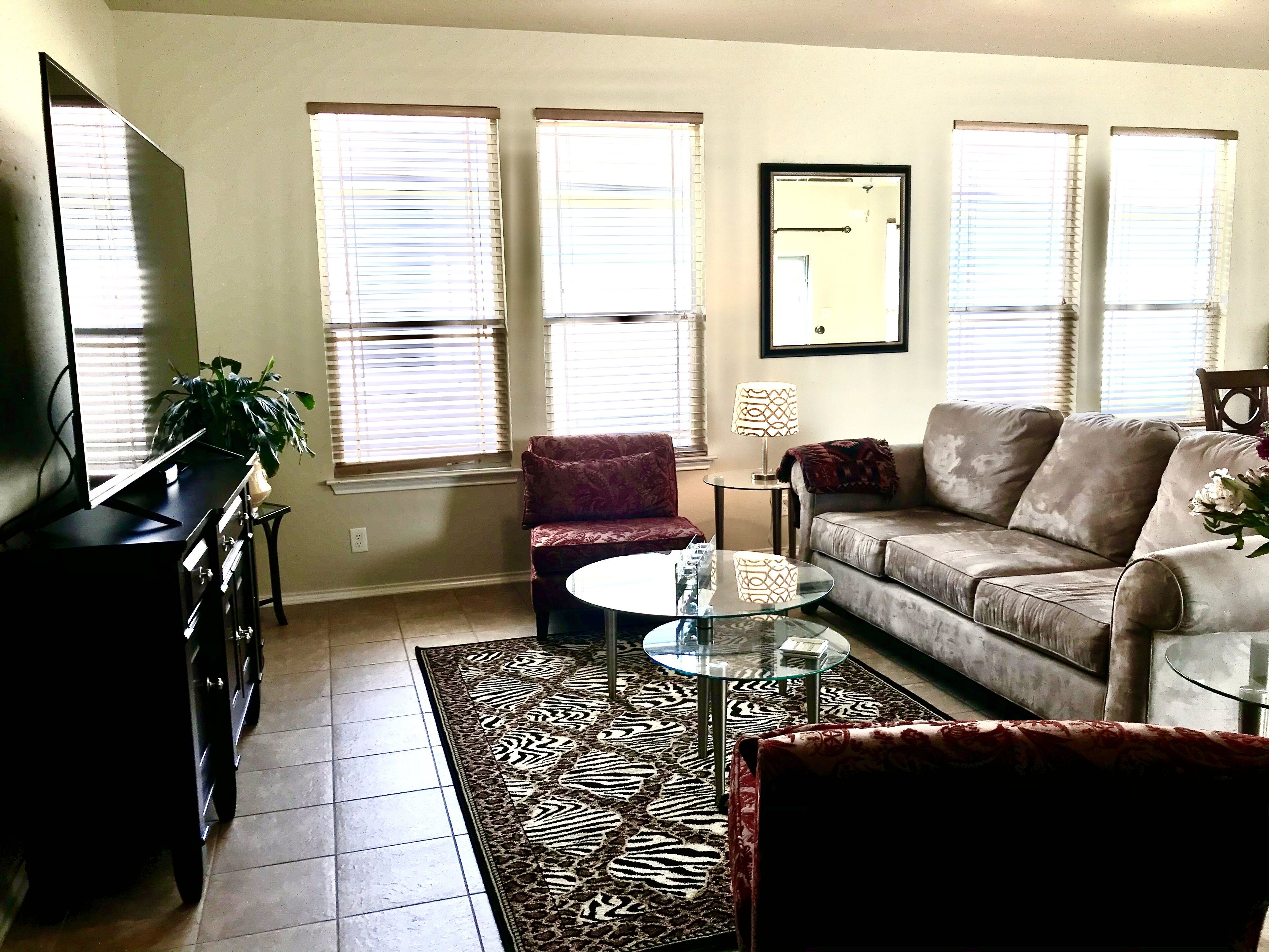 ✴"Spacious & Clean" King Bed, Two Queens, Double, Twins