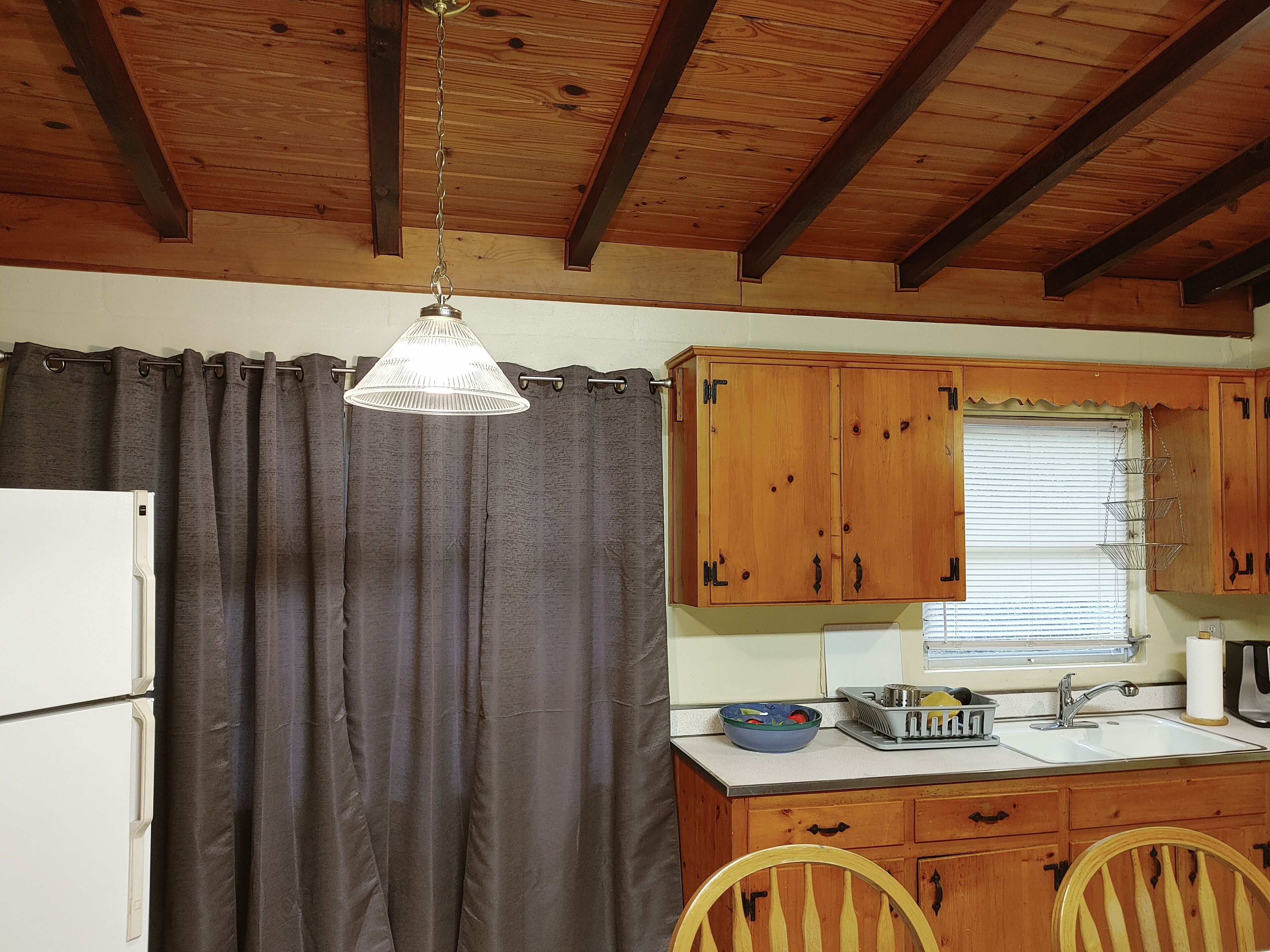 Peaceful Private Pet Friendly and near everything