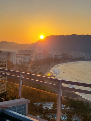 Property grounds - The Great Escape - Ixtapa - Penthouse Suite - with Private on Deck Pool (Ixtapa Zihuatanejo)