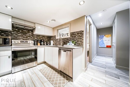 ★NEW★Chic Suite★King Bed☀ Patio★Netflix★WiFi✔Clean