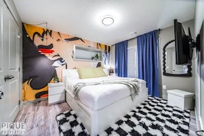 2 bedrooms, desk, iron/ironing board, free WiFi