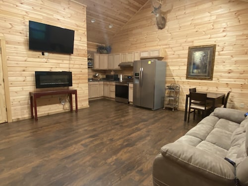 Cabin near Indian Creek