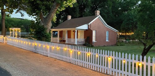 Newly restored historical cottage near Zion National Park 