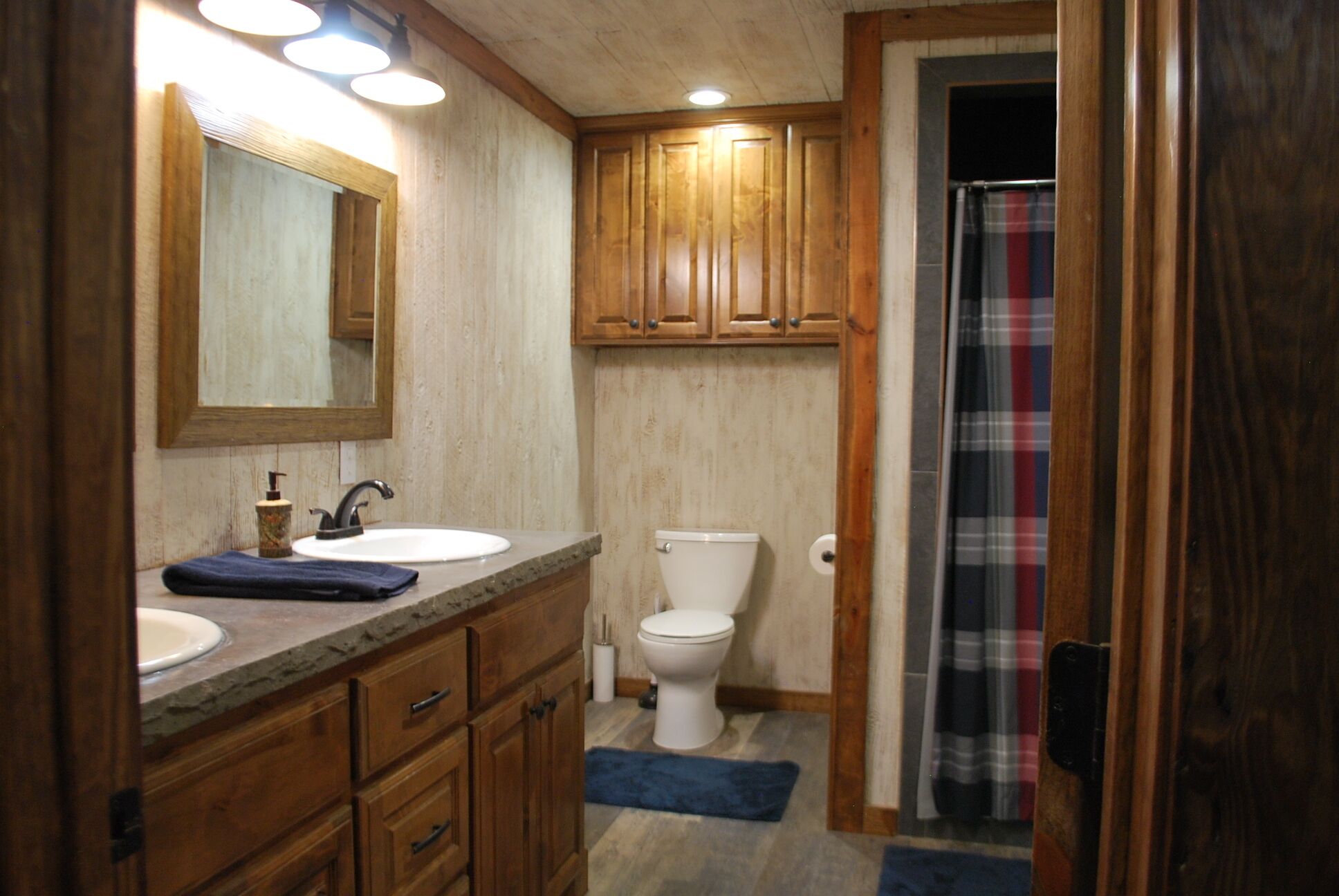 300 acres of Texas Ranching at it's Best