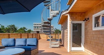 Ocean View Home w/ a Rooftop Sundeck, Free WiFi, Private Pool, & Central A/C