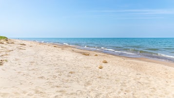 靠近海滩