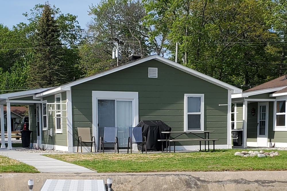 Sea Hag Resort<br>Cabin #1