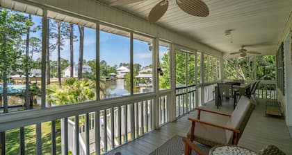 Waterfront Home! Fish, Kayak, Relax and Have Yourself “One Big Holiday”