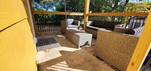 Property grounds - Sunshine Studio (McDonough)
