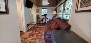 TV - Sunshine Studio (McDonough)