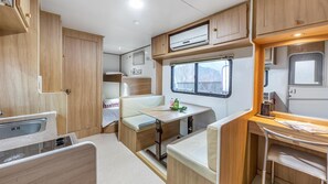 Quarto básico, 1 quarto (CaravanC-3) | Wi-Fi de cortesia