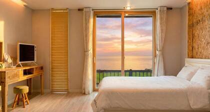 Goseong Sea&star Pension