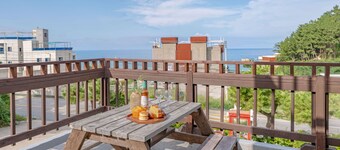 Goseong Sea&star Pension