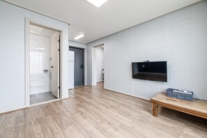 1 bedroom, free WiFi - Samcheok Eden Pension (Samcheok)