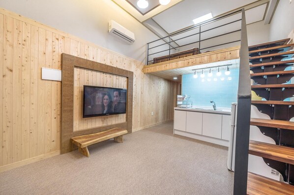 1 bedroom, free WiFi - Gyeongju Soraedanga Pension (Gyeongju)