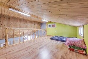 Basic Room, 2 Bedrooms (201) | 1 bedroom, WiFi (free) - Suncheonman Muhan Dojan Pension (Suncheon)