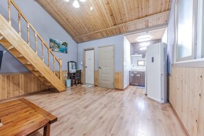 基本客房, 3 間臥室 (202) | 1 間臥室、免費無線上網