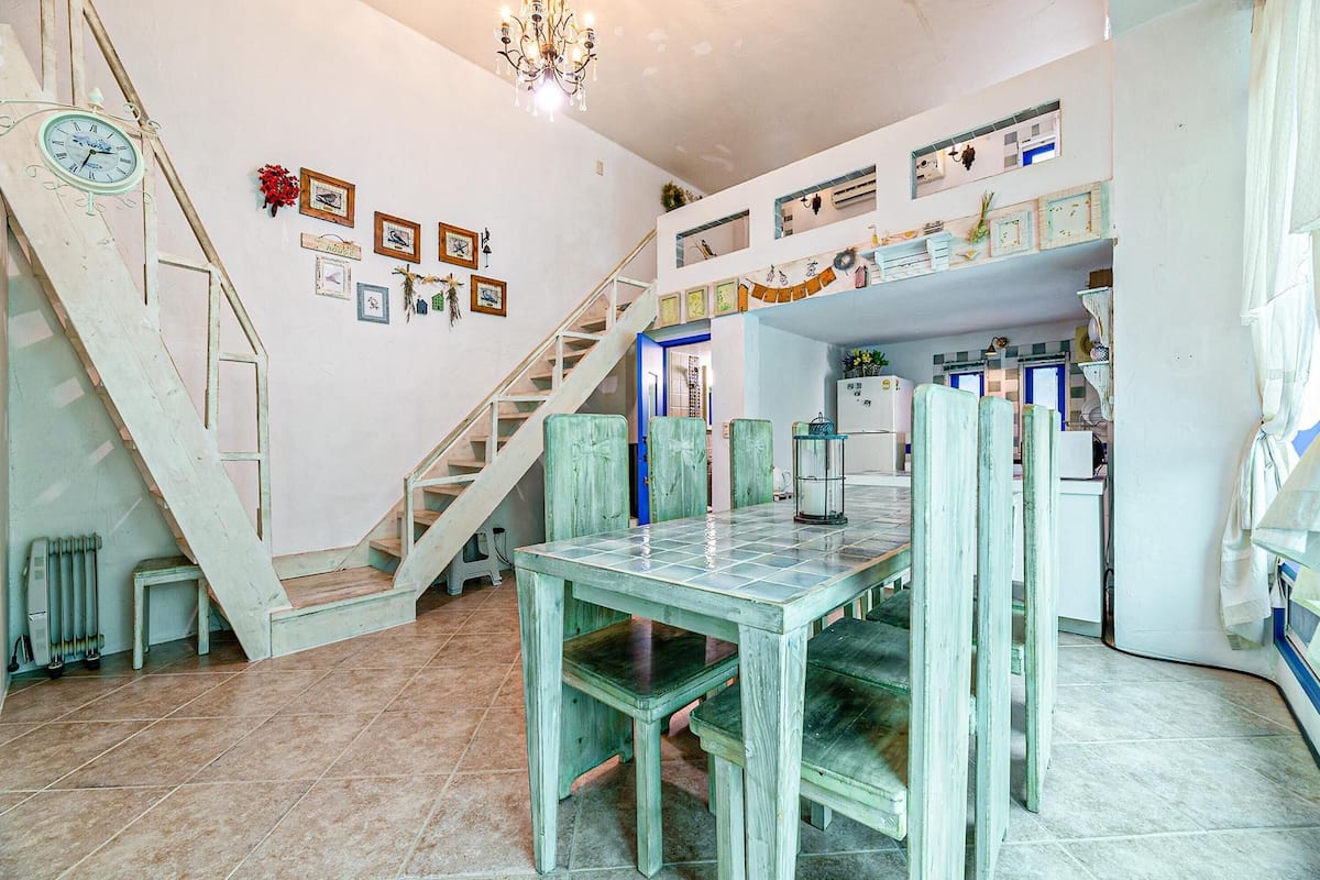 Basic Room, 2 Bedrooms (Jeoneoknole) | 2 bedrooms, free WiFi