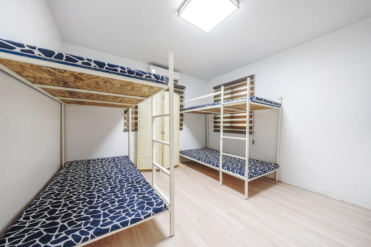 Kamar Basic, 1 kamar tidur (Okbit) | 1 kamar tidur dan Wi-Fi gratis