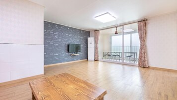 Chambre, 2 chambres (Room 202) | 1 chambre, Wi-Fi gratuit