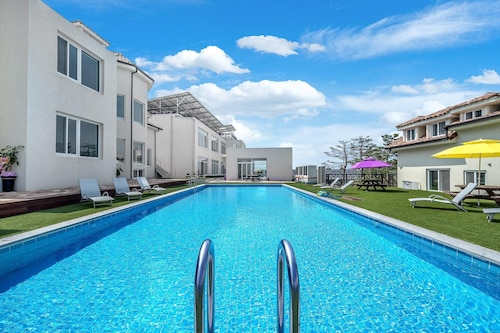 Goseong Maple Kids&spa&poolivilla
