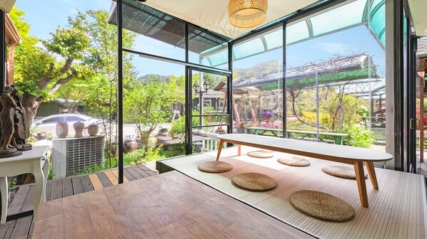 Habitación básica, 2 habitaciones (Kiwi(Dokchae/Kijeurum)) | 1 dormitorio y wifi gratis