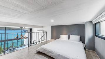 Basic Room, 1 Bedroom (304(Spa/Oceanview/Aegyeondongban)) | 1 bedroom, free WiFi