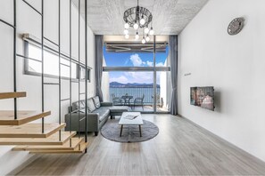 Basic Room, 1 Bedroom (201) | 1 bedroom, free WiFi - Yeosu Andante Pension (Yeosu)