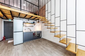 Basic Room, 2 Bedrooms (202)