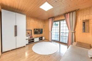 Basic Room, 1 Bedroom (A-7(Mountain View))
