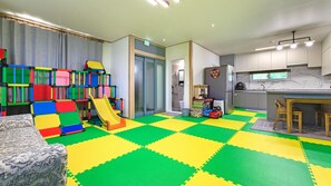 2 bedrooms, free WiFi - Goseong Pinetree Pension (Goseong)