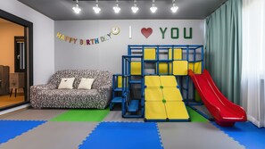 Basic Room, 2 Bedrooms (Pinekids (1F))