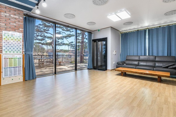 Basic Room, 2 Bedrooms (Pinekids (1F)) | 2 bedrooms, WiFi (free)