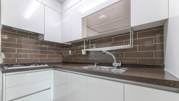 Basic Room, 1 Bedroom (Maehwa) | 1 bedroom, free WiFi - Samcheok Greenhyang Pension (Samcheok)