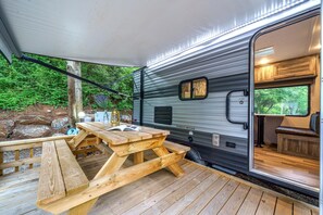1 bedroom, free WiFi - Hongcheon Vivaldicampingpark Caravan (Hongcheon)