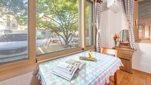 Basic Room, 2 Bedrooms (Two room A) | 1 bedroom, free WiFi - Goseong Gamnamu Pension (Goseong)