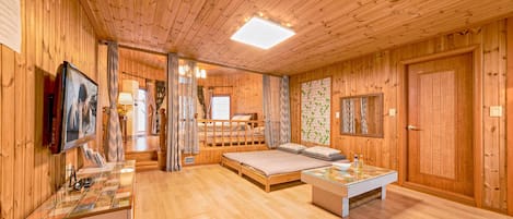 Basic Room, 1 Bedroom (103) | 1 bedroom, free WiFi