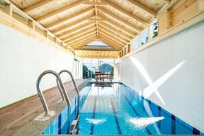 Basic Room, 1 Bedroom (poolvilla2) | 1 bedroom, free WiFi - Namhae Palace1470 Pension (Namhae)