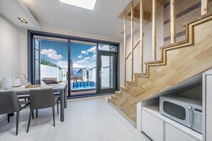 Basic Room, 1 Bedroom (poolvilla3) | 1 bedroom, free WiFi - Namhae Palace1470 Pension (Namhae)