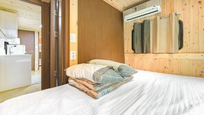 1 bedroom, free WiFi - Gapeyong Donghwa Caravan (Gapyeong)