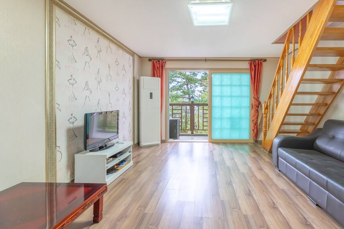 Basic Room, 1 Bedroom (A3)